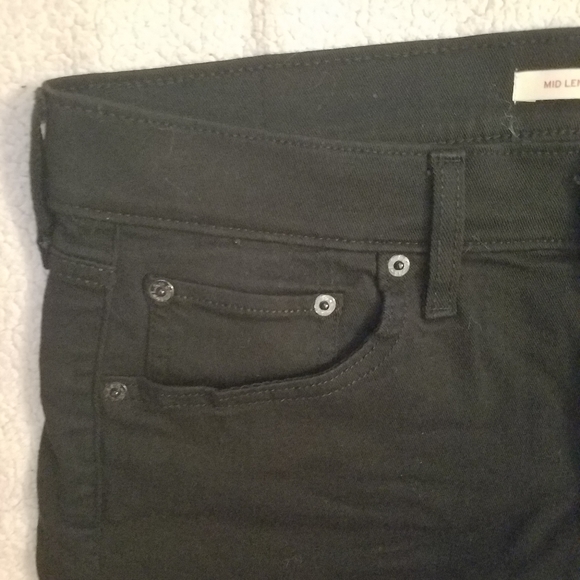Levi's black denim shorts - Picture 4 of 7